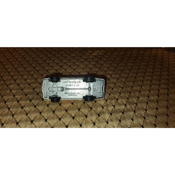 Hot Wheels Camaro Z-28 Mattel Gold Wheels 1982 Vintage "CAMRO" Base Hong Kong - Picture 8 of 9